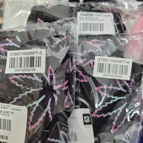 2PC SET Too Fast Weed Shorts Set - Picture 3 of 3